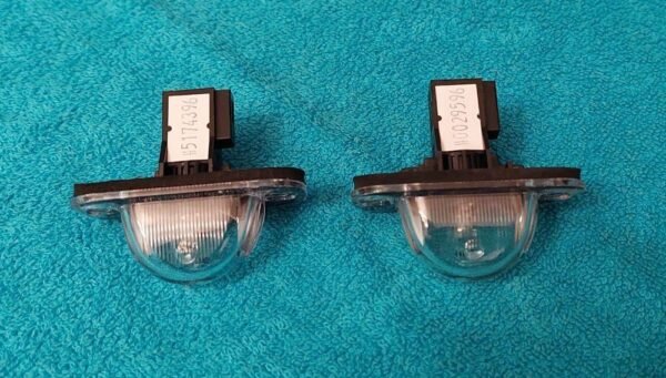 Luz matrícula Volkswagen Golf 2 Jetta - 2 peças - Image 4